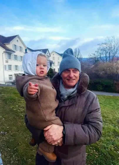 Олег Тиньков с внуком Бруно