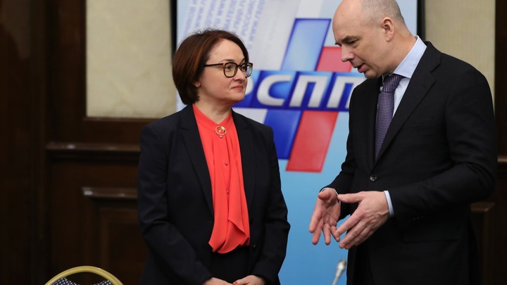 Минфин и ЦБ играют против рубля: "Эту порочную практику пора прекратить"