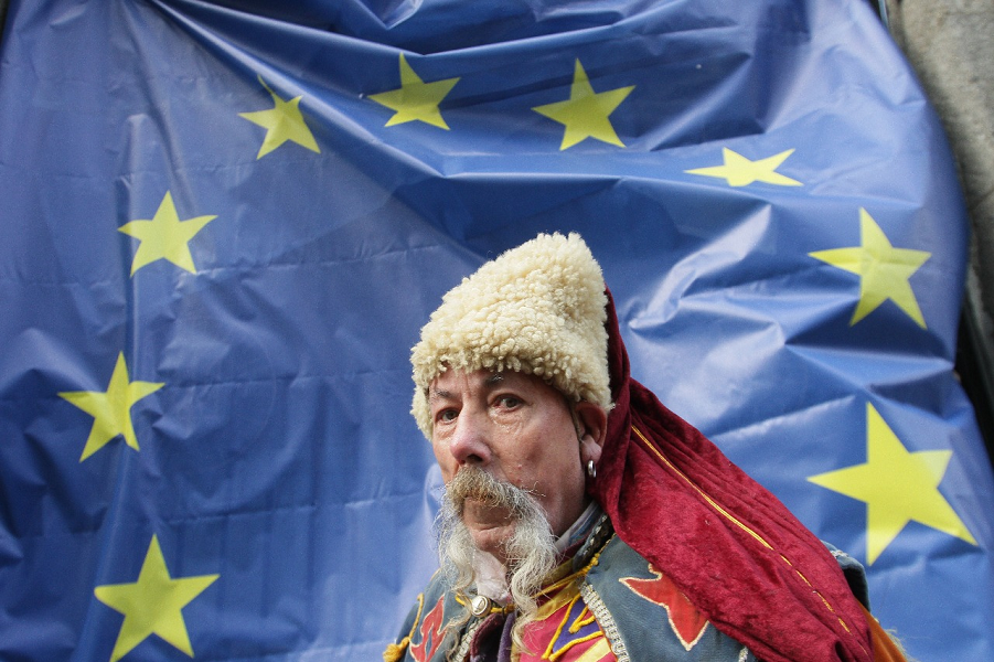 Ес украинцах. Украина ЕС. Украина Евросоюз. Украинцы в ЕС. Хохлы в ЕС.
