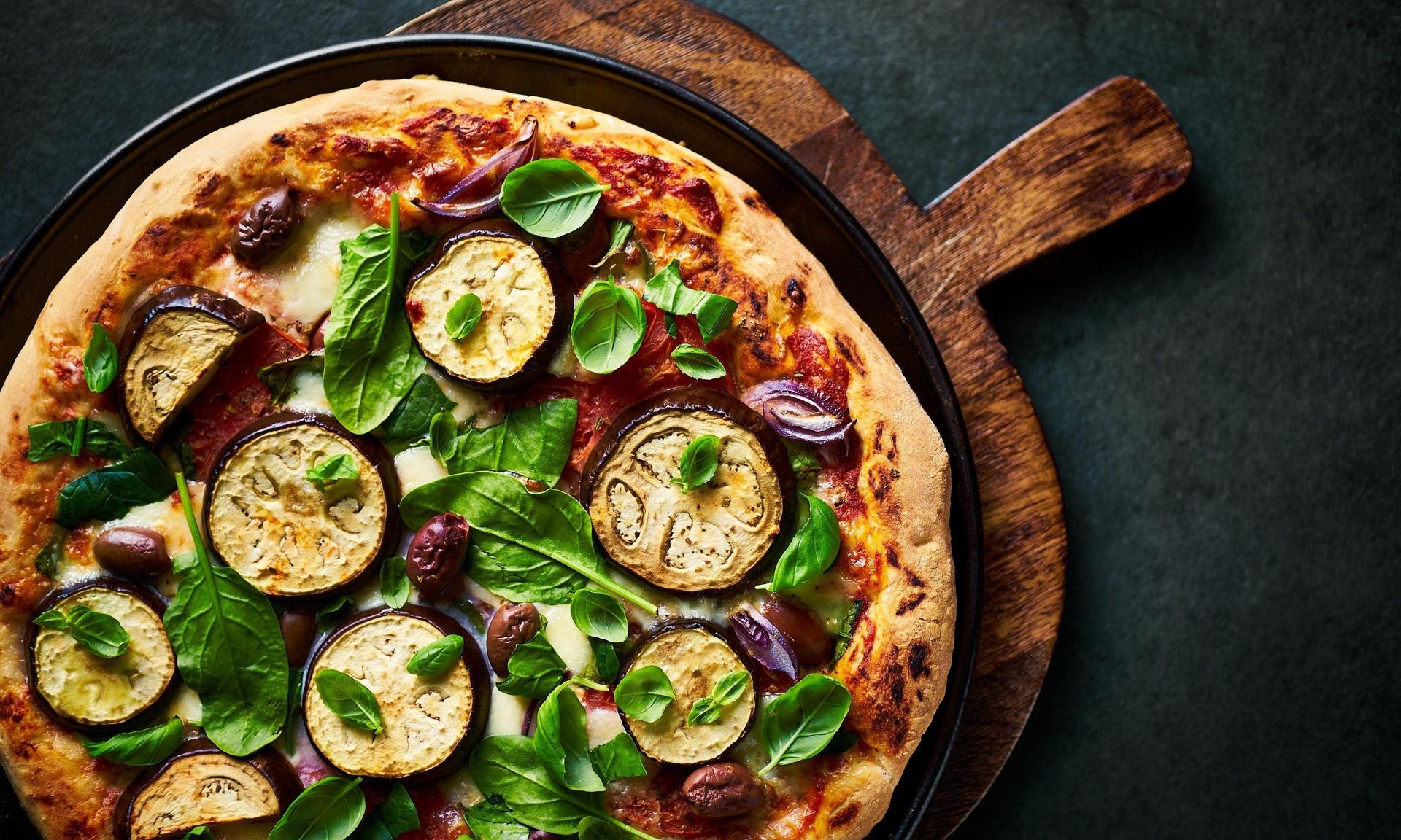 Постная пицца: 3 простых рецепта, от которых вы будете без ума