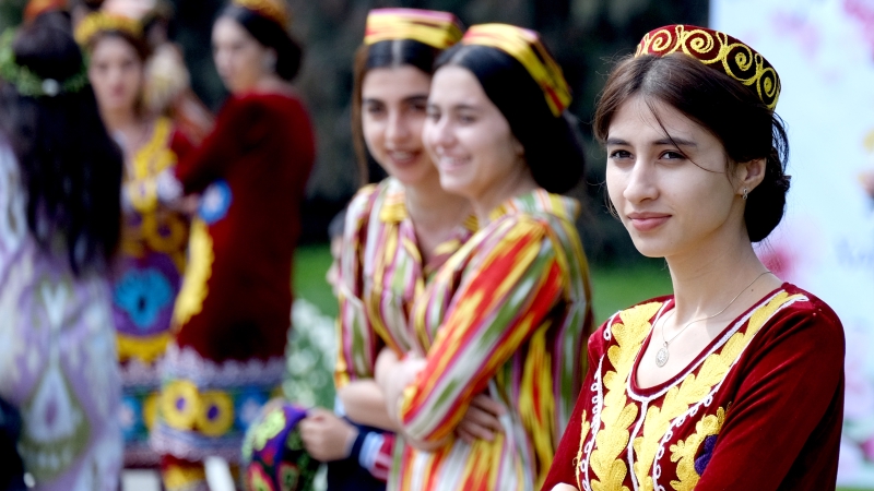 Украинцы, таджики и узбеки отреагировали на слова Путина о детях мигрантов в школах