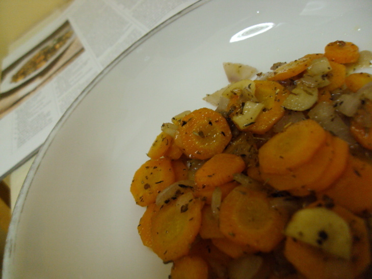 Чечевица «Яхния» с ароматной морковью гарниры,овощные блюда