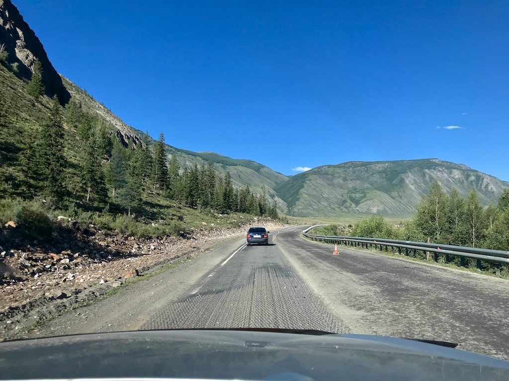 Путешествие на Алтай. К Голубому озеру через перевал Чике-Таман 