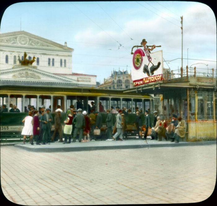 Редчайшие снимки цветной Москвы 1931 года в цвете (77 фото)