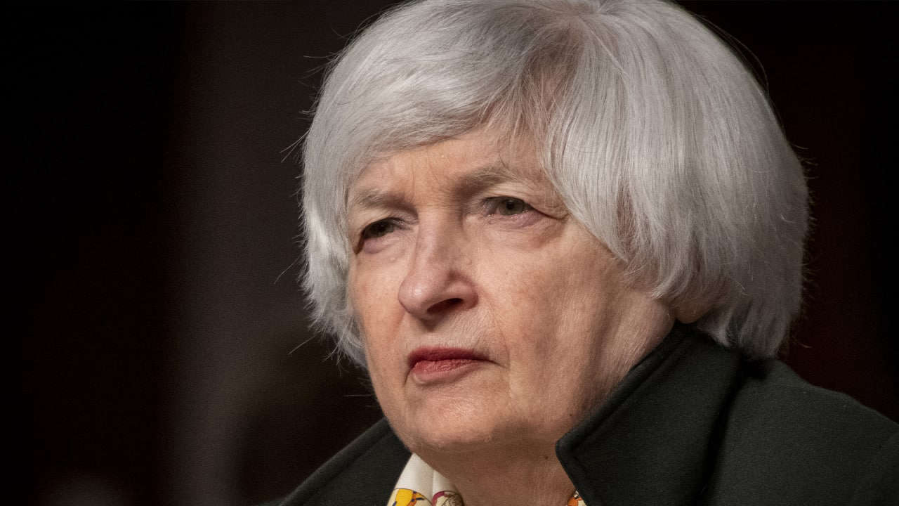 Глава минфина США назвала эффект антироссийских санкций разрушительным для Запада