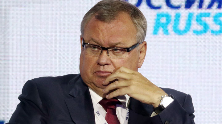 Связи и финансовые махинации: Как Андрей Костин стал одним из самых богатых людей России россия