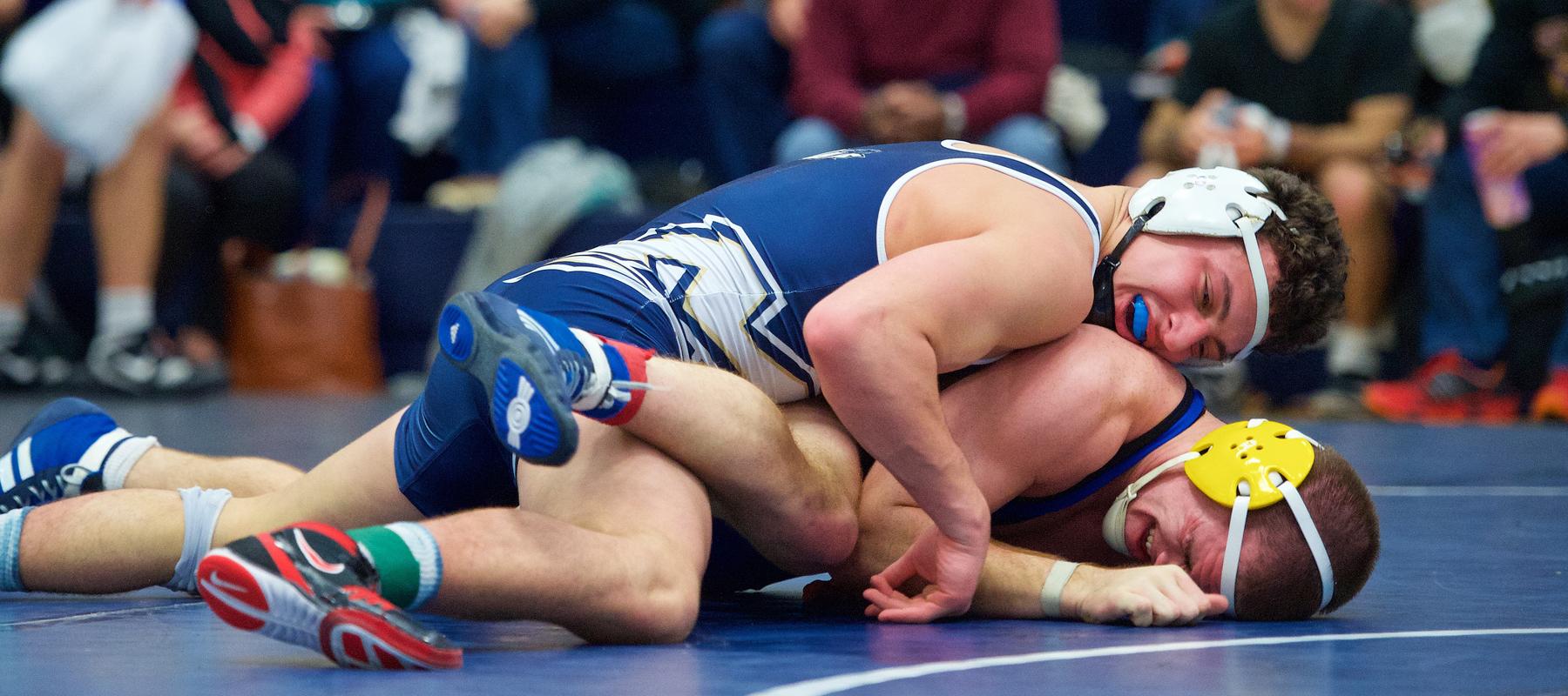 «Друг, пожалуйста, только не сейчас!». Пользователи Интернета делятся забавными историями о том, как непроизвольная эрекция настигла их в самый неподходящий момент 