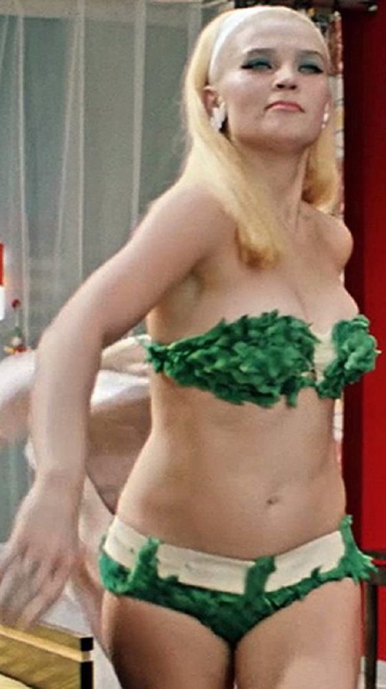 Пляжная мода 50-х и 60-х годов: купальники знаменитых красавиц Пляжная мода 50-х и 60-х годов: купальники знаменитых красавиц