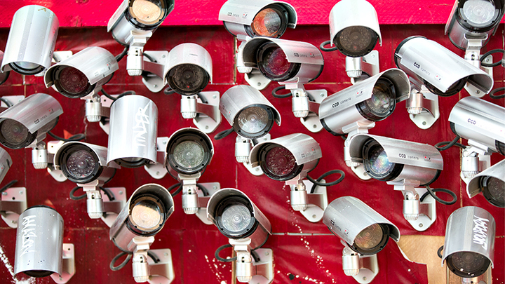 МОСКВА СОЗДАЛА ИДЕАЛЬНУЮ СИСТЕМУ СЛЕЖЕНИЯ ЗА МИГРАНТАМИ. НО ИСПОЛЬЗУЕТ ЕЁ ПРОТИВ СВОИХ ЖЕ