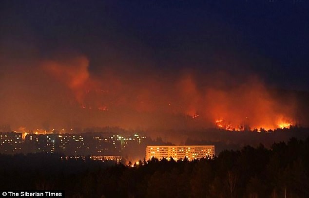 Пожар в сибирском городе с населением в 84800 человек Железногорск, лес, пожар