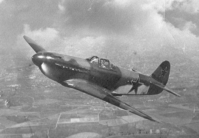 Почему советские пилоты уклонялись от боя в начале войны