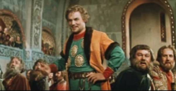 Современная Россия: мучительные поиски патриотизма 