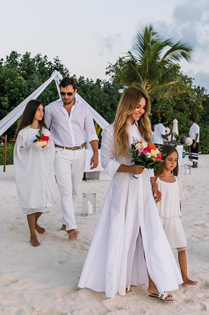 Александр и Анжелика Ревва сыграли свадьбу в четвертый раз Александр и Анжелика Ревва сыграли свадьбу в четвертый раз Звездные пары