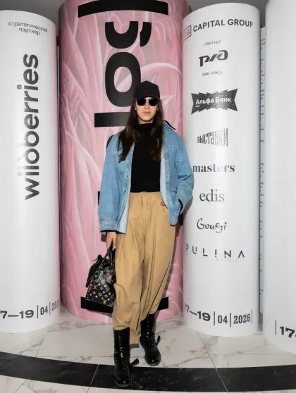 Яна Рудковская, Ольга Карпуть, Полина Аскери, Саша Сулим посетили арт-выставки в Москве посетили, Ирена, Аскери, Ольга, Москве, Алёна, Беляев, Антон, женой, Колокольников, СтолярРанее, Елизавета, Татьяна, Алексеева, ПанченкоДарина, РудневаОльга, АндрикопулосМарина, ЗверьКонстантин, ЧилингароваРома, ЖидковскийКсения