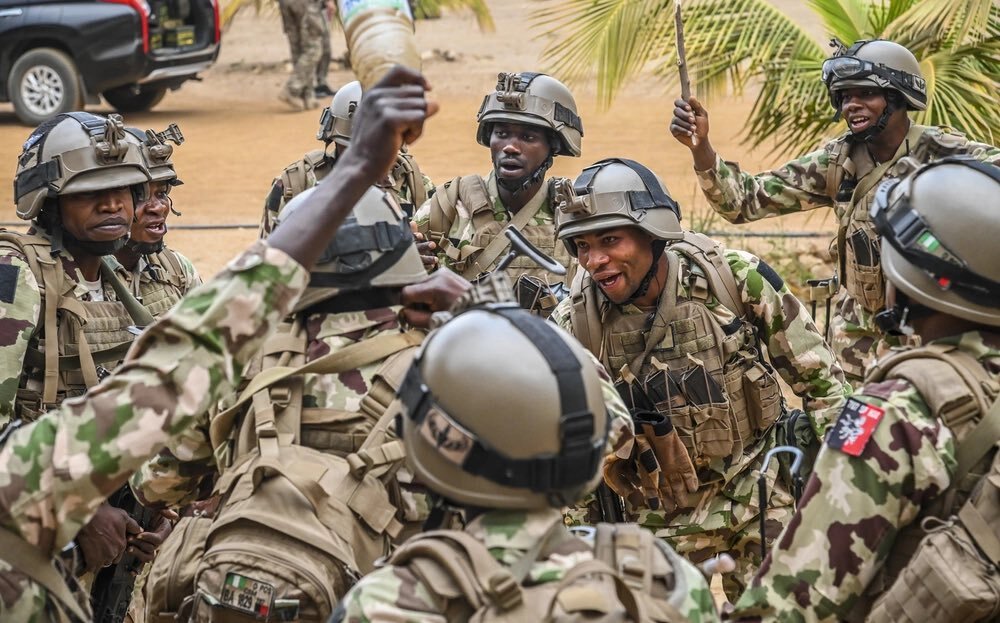 У военной интервенции ЭКОВАС в Нигер нет никаких шансов Страны Экономического сообщества стран Западной Африки (ЭКОВАС) отложили военную интервенцию в Нигер, где был свергнут прозападный президент,...-2