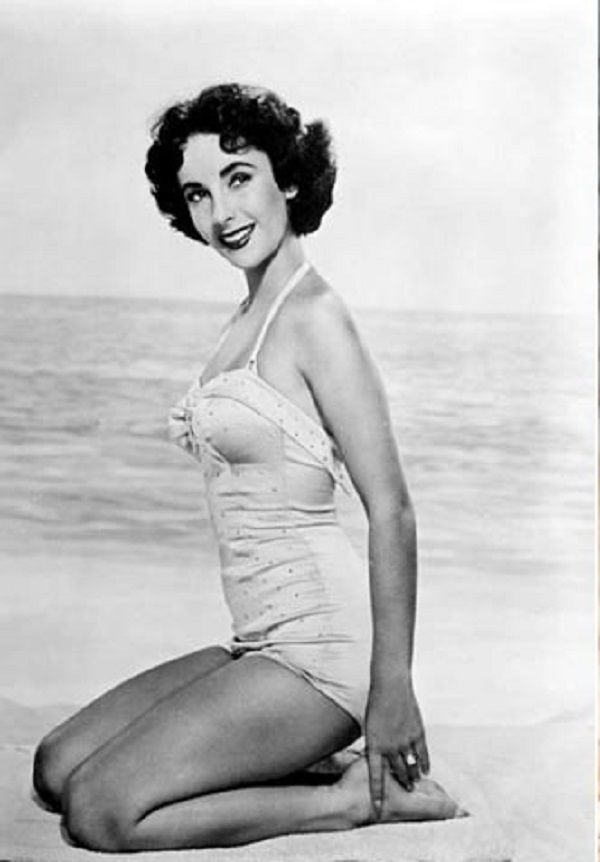 Пляжная мода 50-х и 60-х годов: купальники знаменитых красавиц Пляжная мода 50-х и 60-х годов: купальники знаменитых красавиц