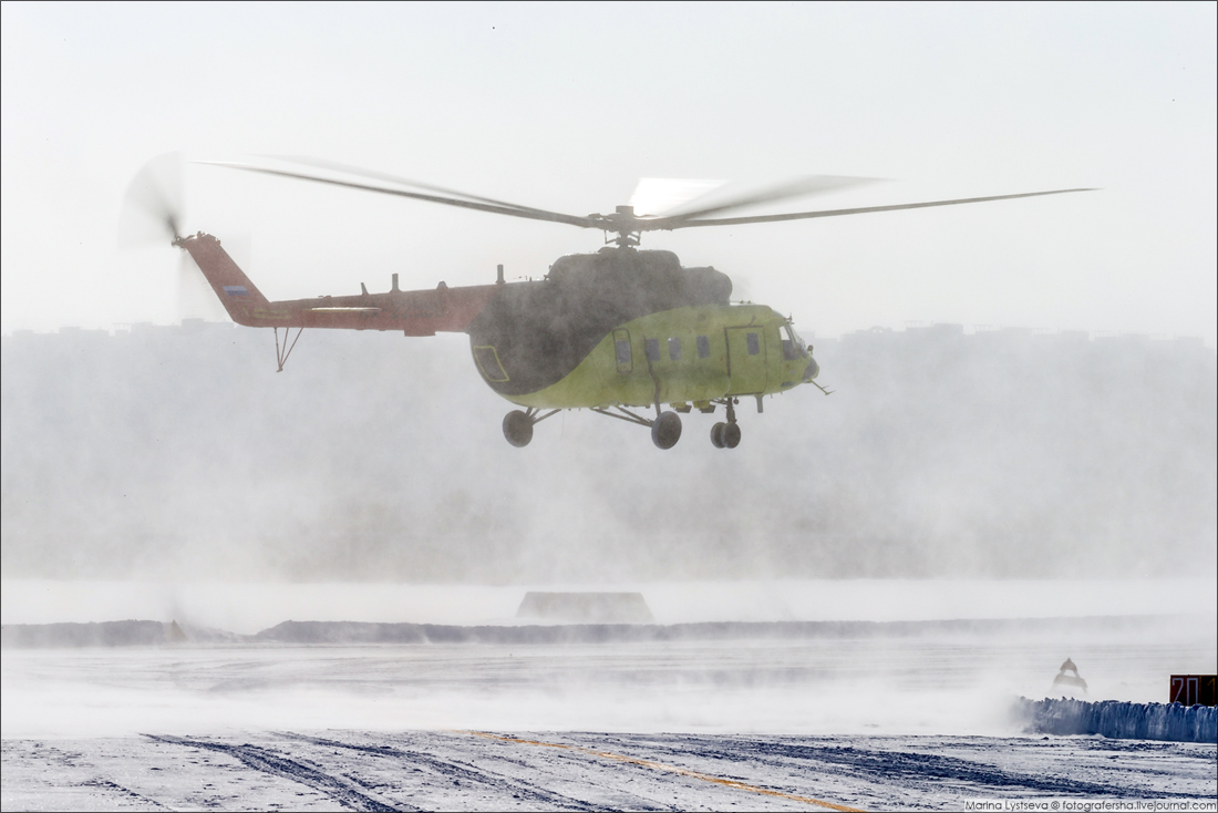 Новейший вертолёт Ми-171А2 начали эксплуатировать в России: репортаж Война и мир