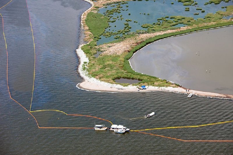 Пожар за $42 миллиарда: катастрофа на платформе Deepwater Horizon мексиканский залив, платформа Deepwater Horizon, техногенная авария