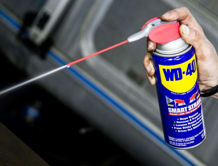 Как не следует использовать WD-40, если не хочется испортить автомобиль 