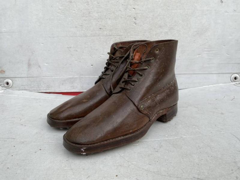 Ботинки короткой войны