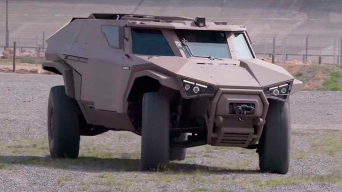 Компания Volvo представила броневик, который ездит боком военная техника,марки и модели,Новые модели