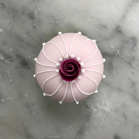 Вместо торта: рецепт капкейков, которыми Елизавета II отмечала свое 94-летие Стиль жизни,Еда и рецепты