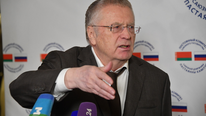 "Такой госслужащий уязвим": Жириновский призвал запретить детям чиновников учиться за границей