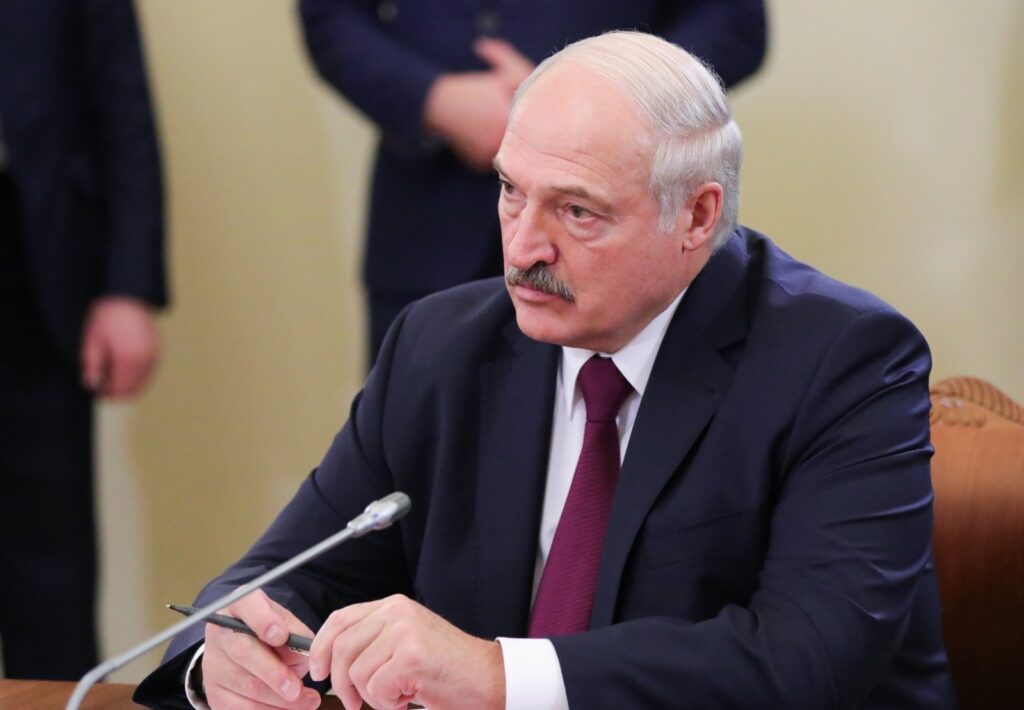 Лукашенко рассказал о переводе грузопотоков из Прибалтики в Россию Александр Лукашенко,Беларусь,Европа,Прибалтика,Россия,Экономика,Мир