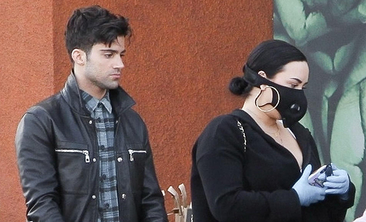 Деми Ловато завела новый роман в разгар пандемии