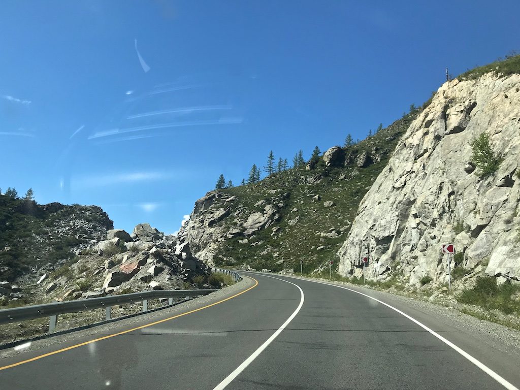 Путешествие на Алтай. К Голубому озеру через перевал Чике-Таман 