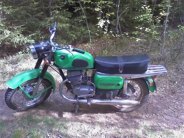 Мотоцикл Восход 2, который считался самым лучшим в серии Мотоцикл Восход 2, который считался самым лучшим в серии мото