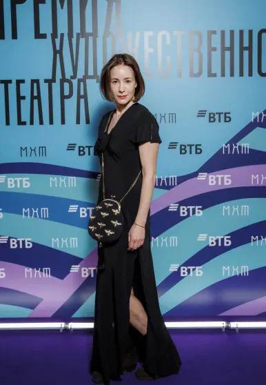 Константин Хабенский, Александр Петров с женой, Светлана Бондарчук посетили премию МХТ дочерью, Апексимова, Александр, Виктория, Дарьей, театра, Светлана, Сигалова, Ирина, женой, ПетровыАлександр, Художественного, Анной, молодых, АндрееваКристина, ТолстаяМария, ВайнбергСтася, Михаил, дарованийФото, Меськова