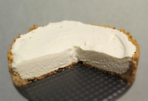 Фото к рецепту: Ананасовый торт