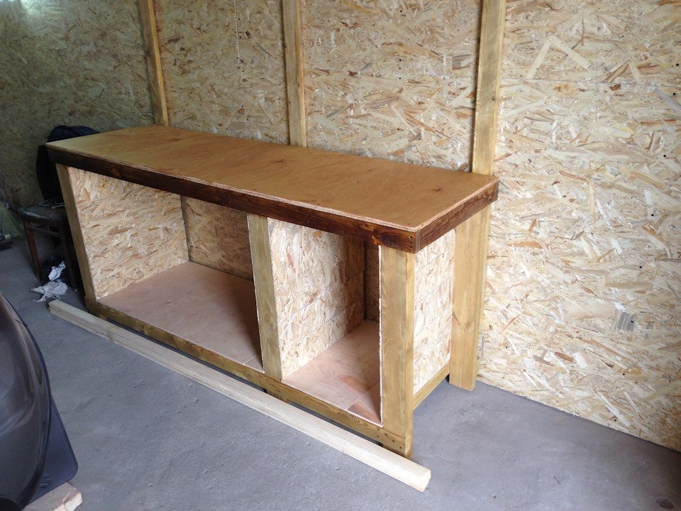 Самодельный верстачок или стол для мелких работ в гараж самоделкин