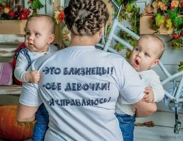 Вошла женщина с формами для выпечки Вошла женщина с формами для выпечки ничего, только, подрезала, мамой, сказал, дочка, очень, умираю…, ползет, пустыне, помирая, жажды, молится, Господи, оправдывается, пить…, пить…молю, воды…, третий, зачемто