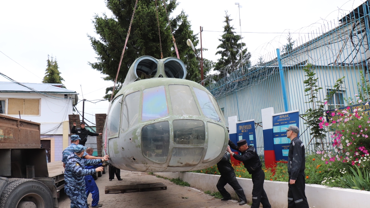 Вертолет МИ-8 отреставрирован и готов стать экспонатом одного из парков Тульской области