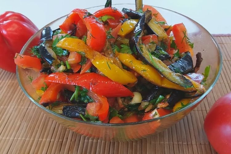 20 идеальных салатов к шашлыку рецепты,салаты