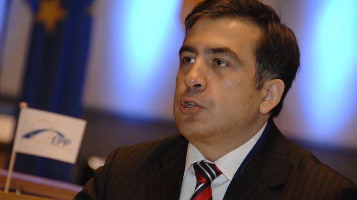 Госдеп США потребовал от властей Грузии достойного обращения с заключенным Саакашвили Политика