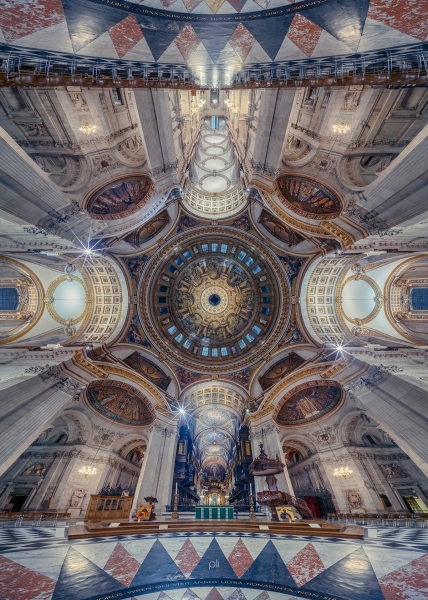 Панорамные фото соборов, на которых граница между реальностью и фантазией стерта 