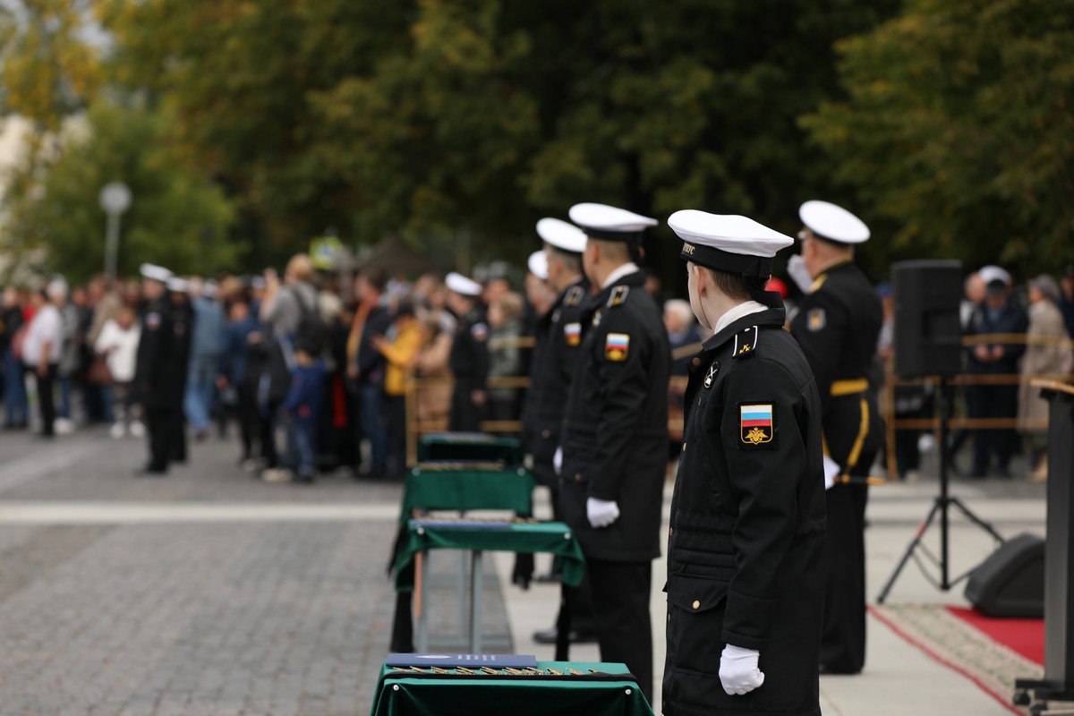 На Якорной площади Кронштадта прошла торжественная церемония посвящения в кадеты