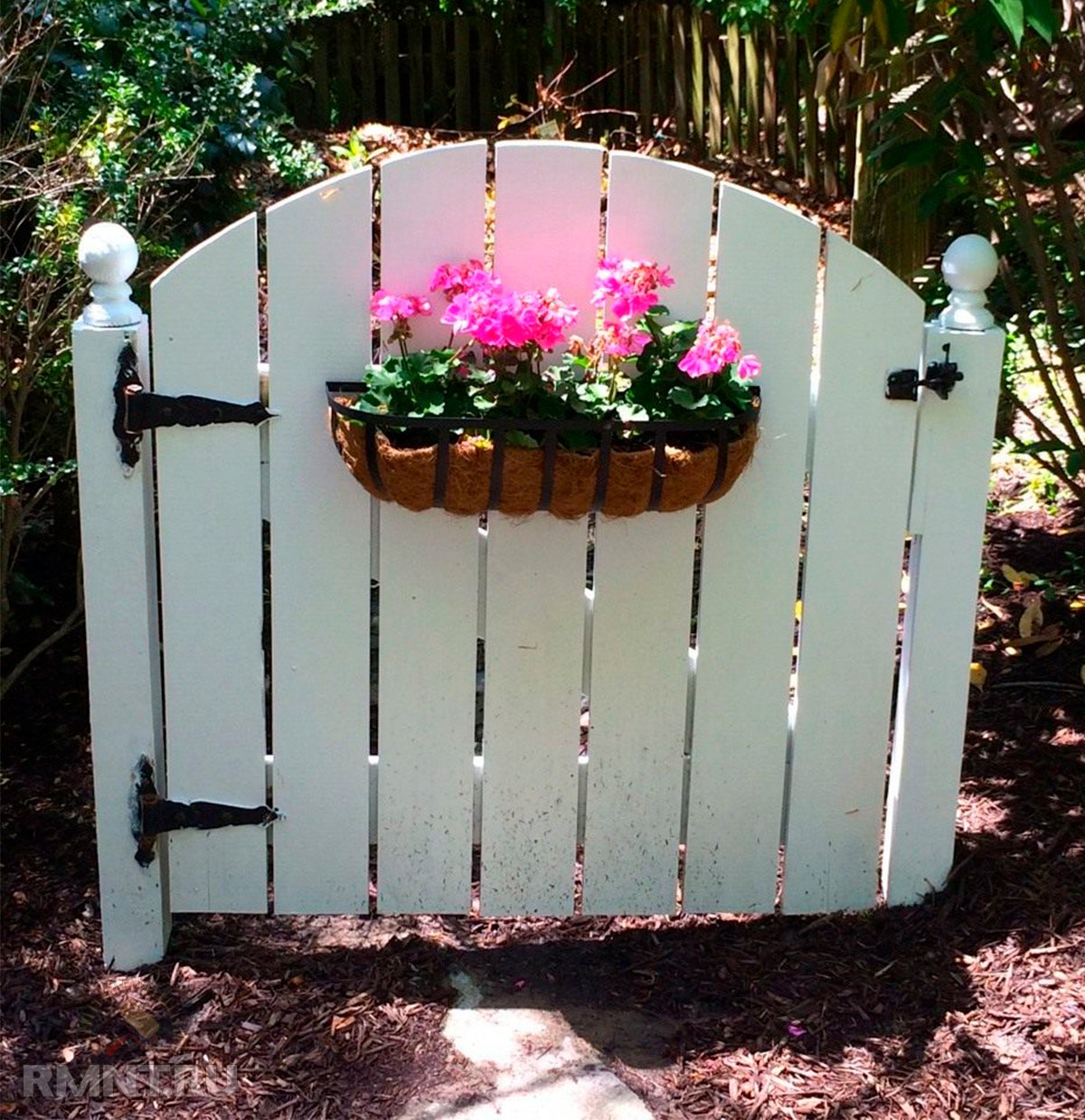 Как замаскировать неприглядные вещи на участке благоустройство территории,ландшафный дизайн