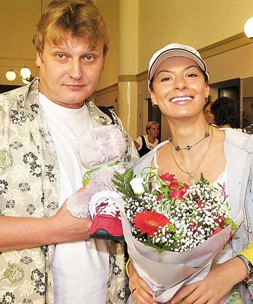 Уже 30 лет актриса Ирина Лачина счастлива в браке и воспитывает дочь Уже 30 лет актриса Ирина Лачина счастлива в браке и воспитывает дочь