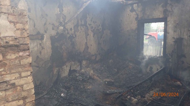 В Бобруйском районе в деревне Михалева-3 горел дом.