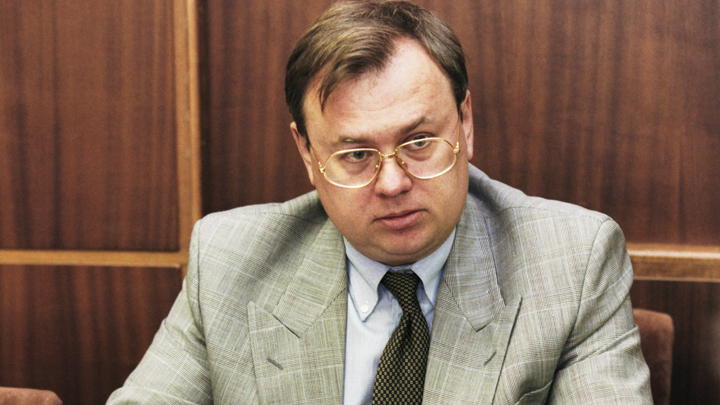 Связи и финансовые махинации: Как Андрей Костин стал одним из самых богатых людей России россия