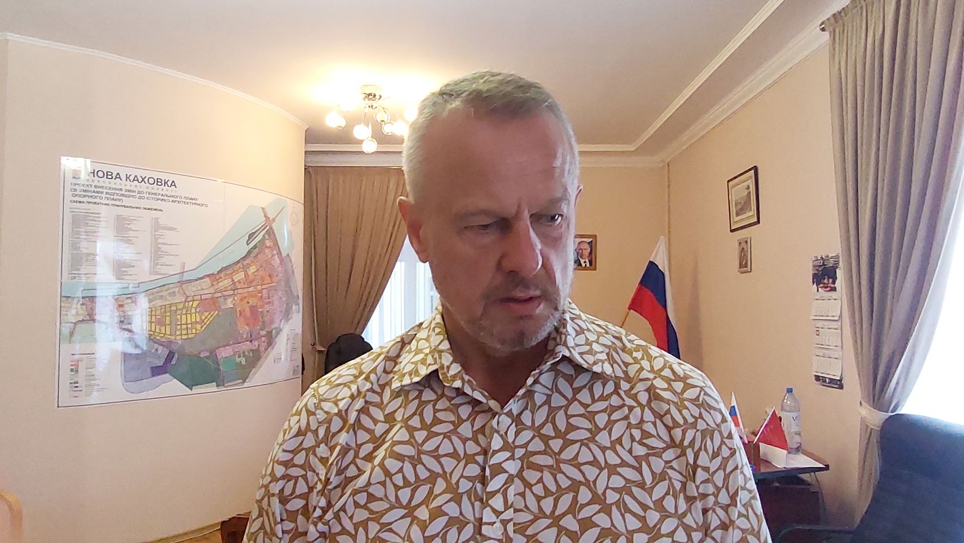 «Хотят, чтобы мы все погибли»: глава Каховского района Леонтьев об обстреле ВСУ Чернобаевки