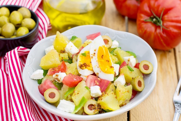 8 вкусных салатов с сыром 8 вкусных салатов с сыром