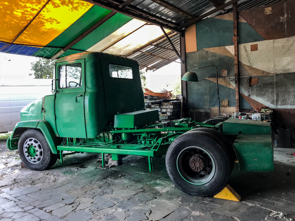 Гоночный КрАЗ с мотором от танка Гоночный КрАЗ с мотором от танка авто,автомобиль,машины,ремонт,Россия,СССР,тюнинг