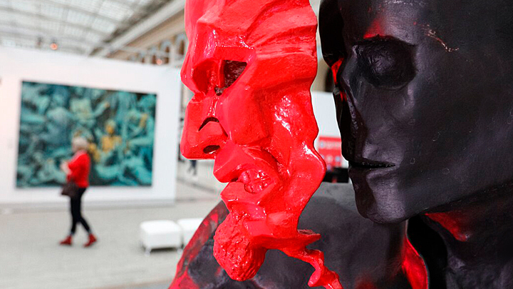 "ПЕРЕОБУЛИСЬ В ПРАВИЛЬНЫЕ САПОГИ": АКТЁРЫ СТАЛИ ИГРАТЬ ЛЮБОВЬ К ДОНБАССУ