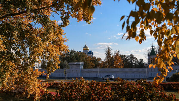 Синоптик Позднякова предупредила о погодной аномалии 8 и 9 ноября — в выходные все ахнут - похожая новость на Toplenta