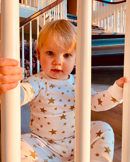 Джессика Симпсон отметила первый день рождения младшей дочери Джессика Симпсон отметила первый день рождения младшей дочери Дети,Дети знаменитостей